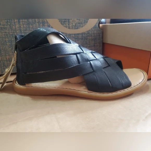 Born Iwa Woven - Womens 7 Black Sandal Medium - Picture 13 of 16